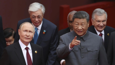 Meme Sahib: Trump laughs away Chinese humiliation as critics unload on flippant President