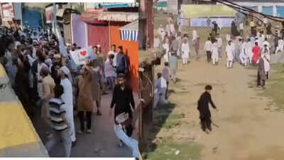 ‘I Love Muhammad’ march: Violence after stone pelting in Bareilly; cops resort to lathicharge | India News