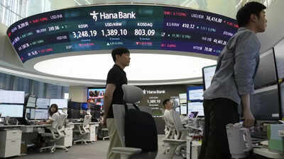 Market watch: Asian stocks rebound as tech fuels gains; oil climbs as Ukraine targets Russian refineries