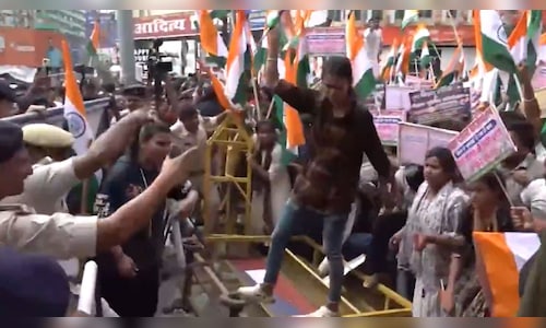 Ahead of PM Modi’s Bihar visit, police lathicharge job aspirants demanding exam date announcement | Watch