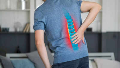 Upper back pain warning signs: Heart attack or kidney issues you shouldn’t ignore |