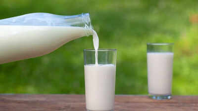 Whole vs. Low-fat vs. Skim milk: Which supports weight, heart health, and diabetes |