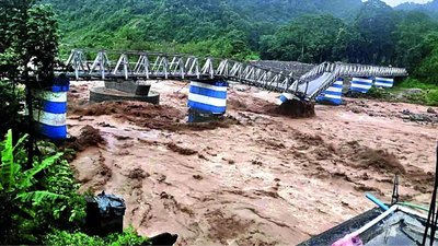 Bengal floods: 28 dead, dozens missing as rain ravages Darjeeling hills; tourist town of Mirik badly hit | India News