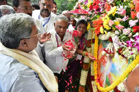 Karnataka govt to consider inclusion of ‘Ramayana’ to school curriculum, ETEducation