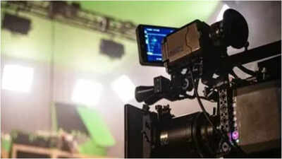 Dulquer Salmaan’s production house faces casting couch controversy: AD Dhinil Babu named; complaint filed | Malayalam Movie News