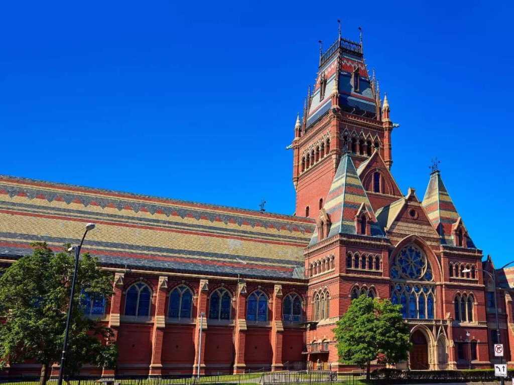 Harvard endowment swells to nearly  billion, donations reach a record, ETEducation