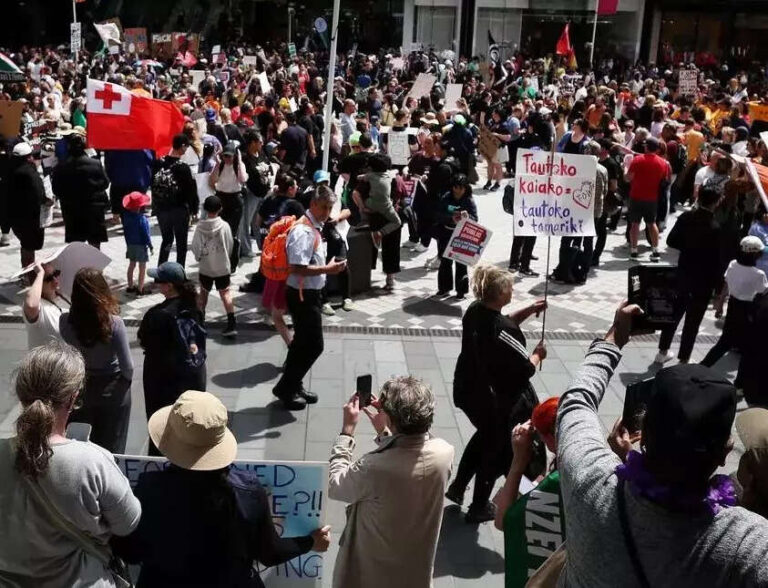 Why are teachers walking out of classrooms?, ETEducation