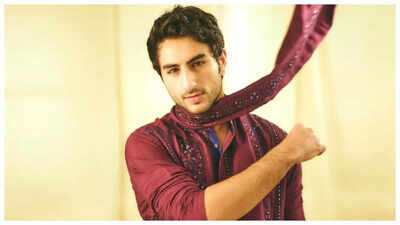 ‘So glad to hear his actual voice…’: Netizens praise Ibrahim Ali Khan confidently embracing his lisp during an event |