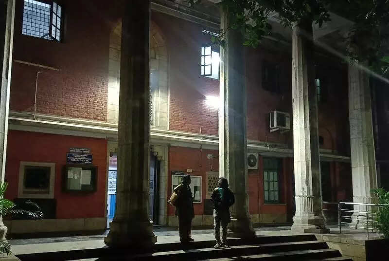 Madras University asks nine deptartments to vacate building by Oct 31, cites health concerns, ETEducation