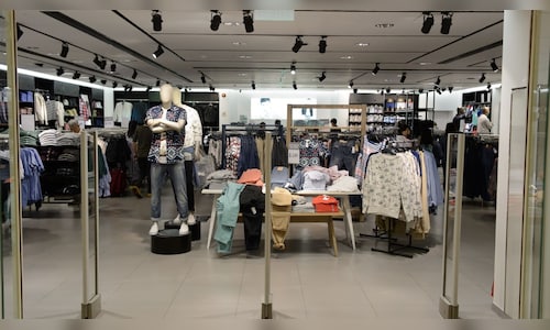 Baazar Style Retail shares decline nearly 8% after reporting Q2 business update