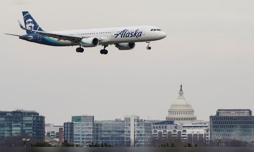 Alaska Air profit misses after IT outage halted flying