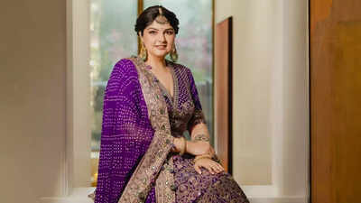 Anshula Kapoor thanks her team for ‘gently pushing outside of comfort zone’ for Gor Dharna |