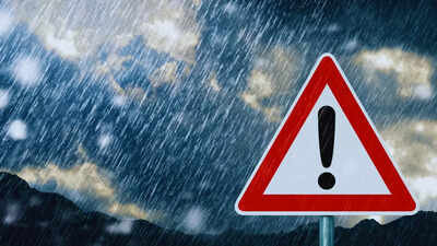 IMD forecasts intense rainfall in coastal Tamil Nadu, Kerala, and Karnataka till October 23 |