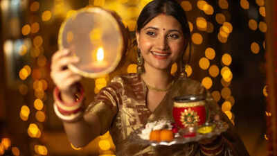 Karwa Chauth 2025: UAE Moonrise timings, fasting rules, and ritual details | World News