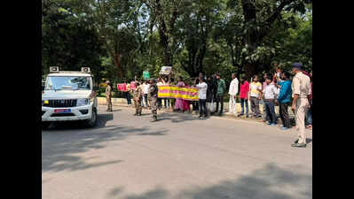 Protest Averted by Bokaro Youths as Authorities Redirect Convoy During Steel Ministry Visit | Ranchi News