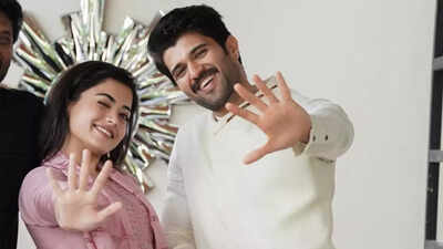 Internet in a frenzy over Vijay Deverakonda and Rashmika Mandanna’s private engagement; fans ecstatic, skeptics call it fake | Telugu Movie News