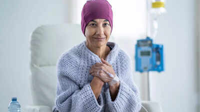 Hair loss reasons during chemotherapy: 5 causes, mechanisms, and regrowth |