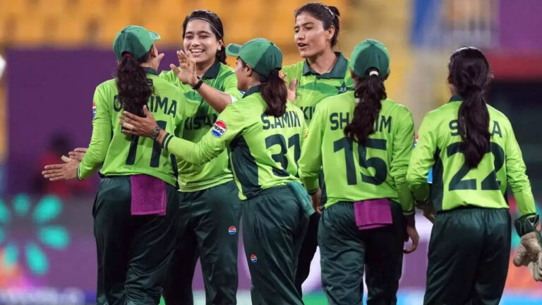 South Africa Women 6/1 in 2.0 Overs | South Africa vs Pakistan Live Score, Women’s World Cup 2025: PAK opt to field against red-hot SA
