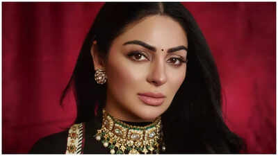 Neeru Bajwa is all about food and fun on Diwali; says ‘Basically, I eat mithai for dinner’ – Exclusive |