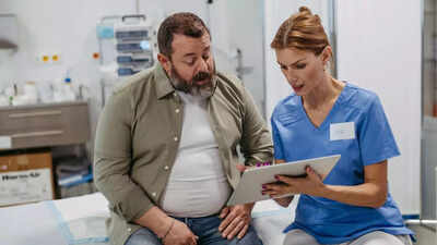 Obese people are at a higher risk of Alzheimer’s: Know how excess weight damages the brain |