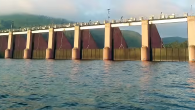 Supreme Court seeks response of Centre, TN & Kerala on safety audit of Mullaperiyar, its possible decommissioning | India News