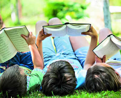 US students are falling behind in reading and mathematics: How schools can fill the gap