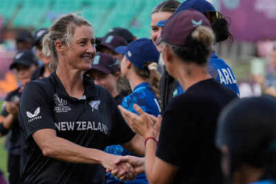 Women’s World Cup: England beat New Zealand by 8 wickets; Sophie Devine bids emotional farewell | Cricket News