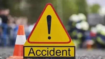Maharashtra: 8 dead, 8 injured as vehicle falls at Chandshali Ghat in Nandurbar | Pune News