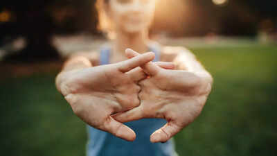 THIS one-minute hand stretch could ease numbness you didn’t know started from your shoulder |