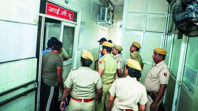 Jaipur SMS hospital fire: 2 police officers brave flames to rescue patients | India News