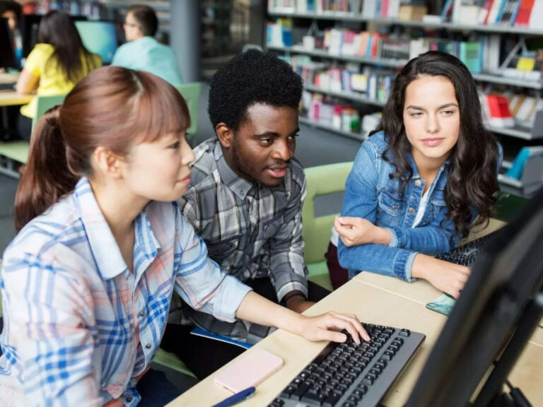 International student enrolment on US campuses drops for first time in years, ETEducation