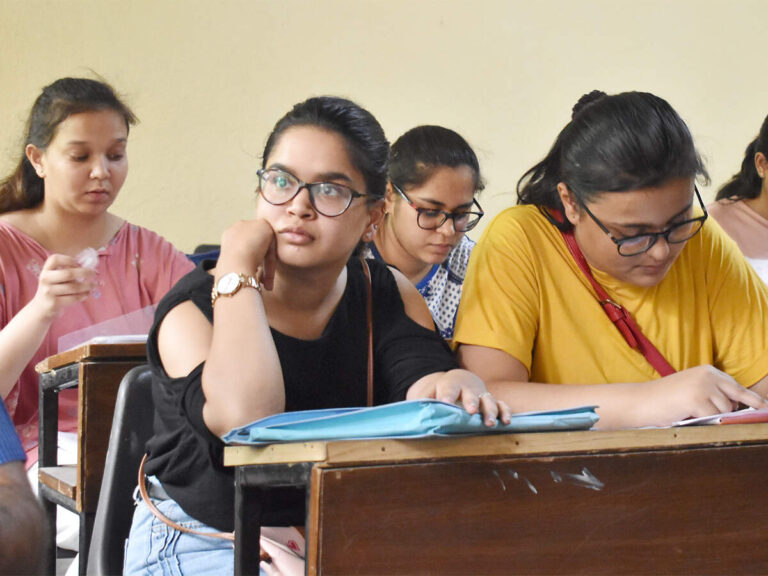 Maharashtra colleges to face action for denying admission to girl students under fee waiver scheme, ETEducation