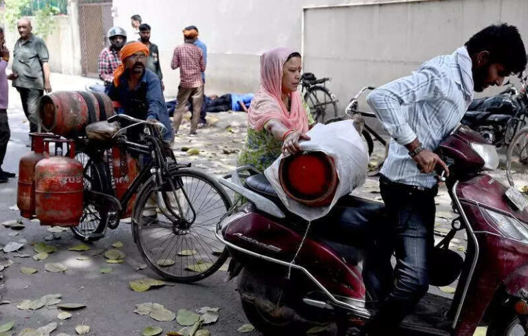 Dosa and samosa off campus canteen menu, ETEducation