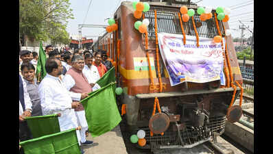 Patna Sahib MP and JD(U) leader flag off new passenger train | Patna News