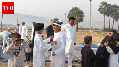 Nalanda village celebrates Eid a day early following Saudi moon sighting | Patna News