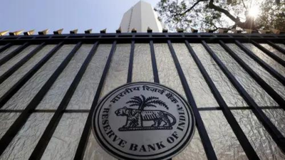 Upside risk to prices as West Asia simmers: RBI
