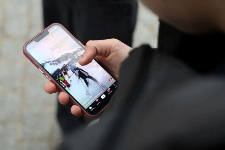 Karnataka drafts new digital policy to curb student screen addiction, ETEducation