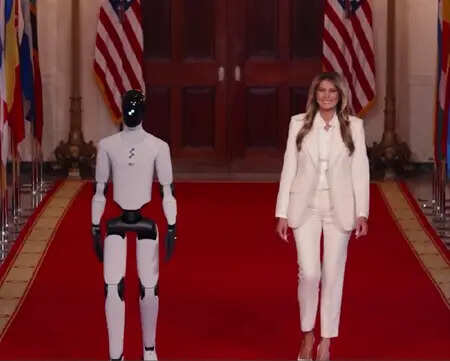 Robot joins Melania Trump at White House event to tout AI teachers, ETEducation