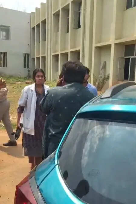Bengaluru Professor Assaulted After Classroom Proposal to Student, ETEducation