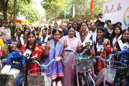 Delhi CM distributes bicycles to 1,000 schoolgirls under ‘Vidya Vahini’ initiative, ETEducation