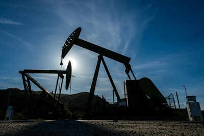 Oil price today (March 17, 2026): Crude continues to climb amid Hormuz supply crisis; Brent, WTI jump 2%