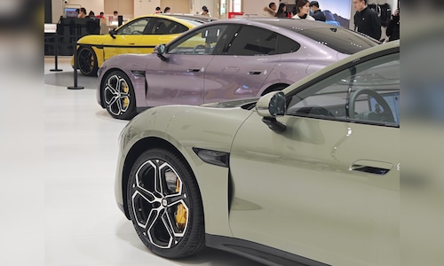 Xiaomi shares plunge on margin concerns after SU7 EV launch