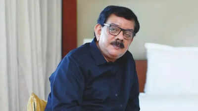 Priyadarshan criticises large entourages on a film set: ‘I will see 30 people who are doing nothing on a set and still getting money’ | Hindi Movie News