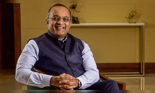 Exclusive | HDFC Bank CEO denies rift; says chairman exit came without warning