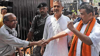 West Bengal Polls: Bengal assembly election: Suvendu Adhikari hits the street in CM lair, vows to defeat Mamata Banerjee by 25,000 votes | Kolkata News