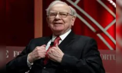 Warren Buffett warns inflation, fragile banks could hurt economy; says markets behaving like a “casino”