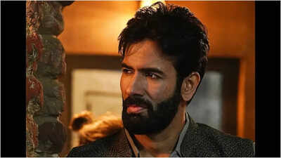 ‘Bahut tabdiliyat hui hai’: Danish Pandor reveals how ‘Dhurandhar’ changed his life after playing Uzair Baloch |