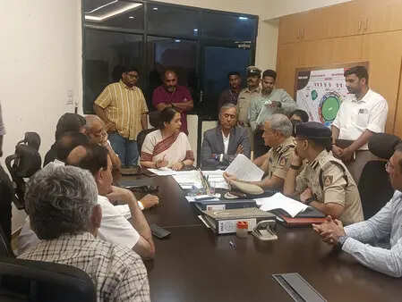 Karnataka govt urges Maharashtra to have Kannada option in TET, ETEducation