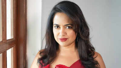 Sameera Reddy recalls spending lakhs on luxury brands to ‘fit in’ at 24: ‘I bought things so people would think I had arrived’ | Hindi Movie News
