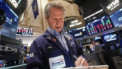 US stock markets today (April 8, 2026): Dow jumps 1,300, S&P 500 gains 2.4%; crude oil tumbles toward  on Iran ceasefire